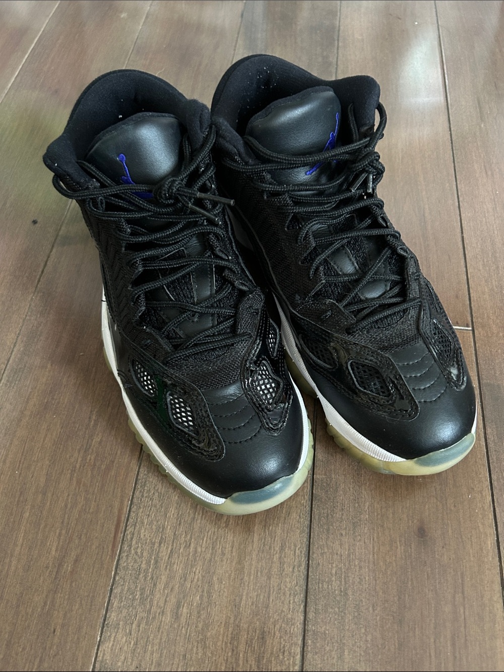 Jordan 11 Low IE Space Jam Basketball Sneakers Size 10